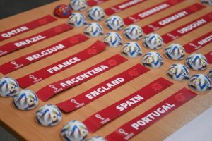 开云体育-世界杯分组抽签就在今夜：谁与谁会冤家路窄？