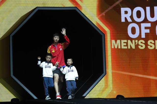 1727707161622027166.jpg (体育)(2)乒乓球——WTT中国大满贯:马龙男单首轮晋级XxjpseC007316_20240930_PEPFN0A001.jpg